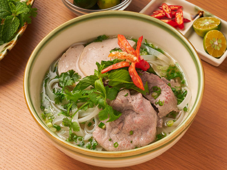 Bún bo ブン ボー (牛肉の温かい米粉麺)